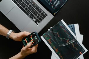 Guide crypto débutant COMPLET Europe 2025 - Investir SANS risque